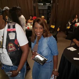 Meet your Posher, Rhonda